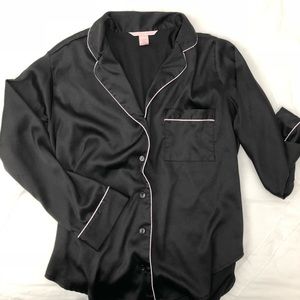 Victoria’s Secret Signature Pajamas Set